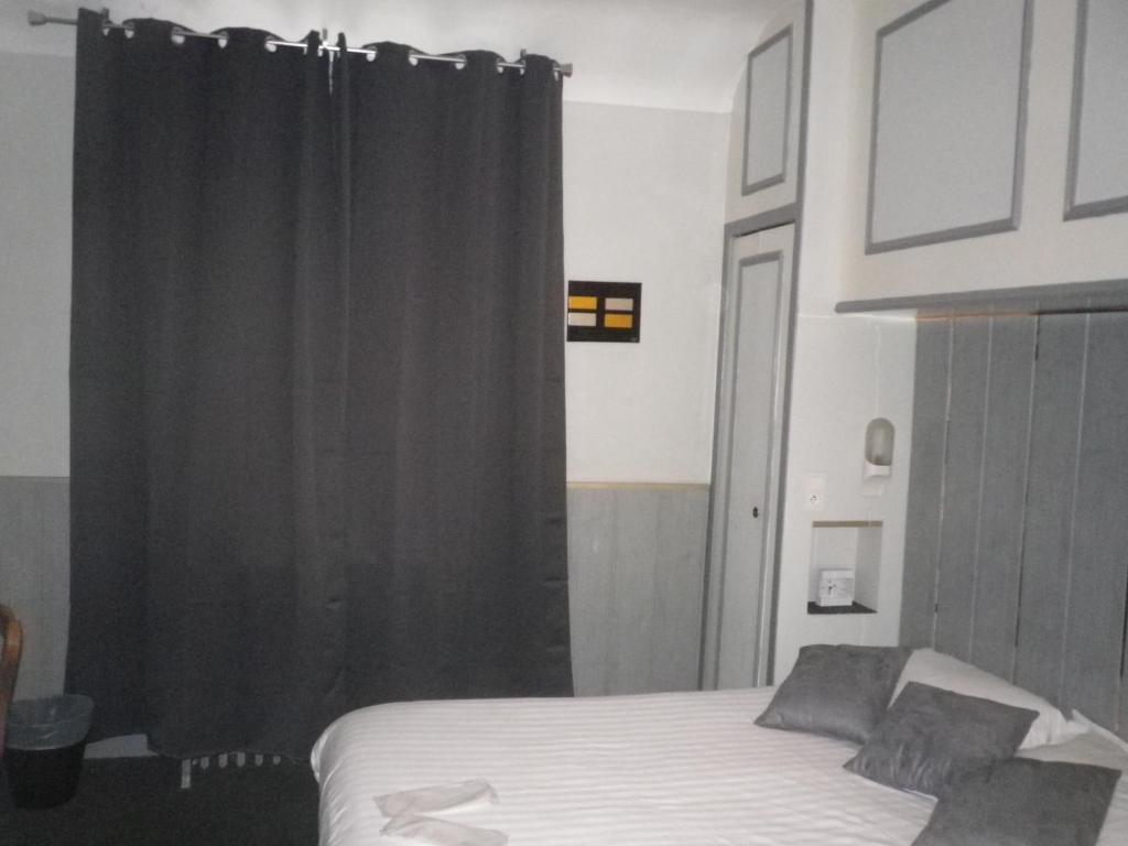 Hotel Ermitage Du Moulin Labotte Haybes 部屋 写真