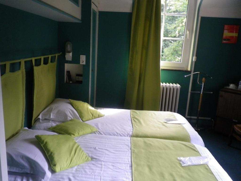 Hotel Ermitage Du Moulin Labotte Haybes 部屋 写真