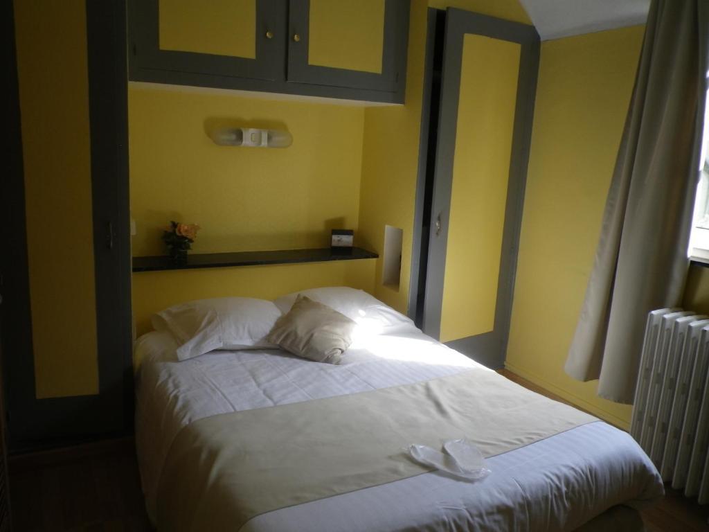 Hotel Ermitage Du Moulin Labotte Haybes 部屋 写真